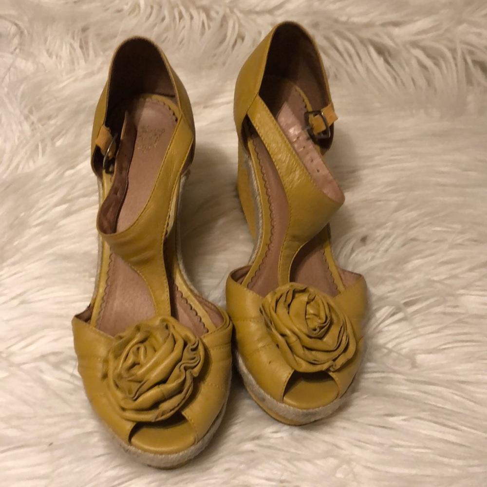Miss Albright mustard color just beautiful